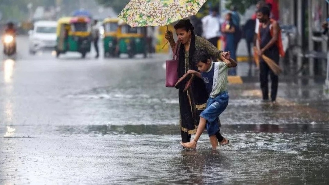 ବଙ୍ଗୋପସାଗରରେ ଘୂର୍ଣ୍ଣିବଳୟ, ସତର୍କ କଲା ପାଣିପାଗ ବିଭାଗ