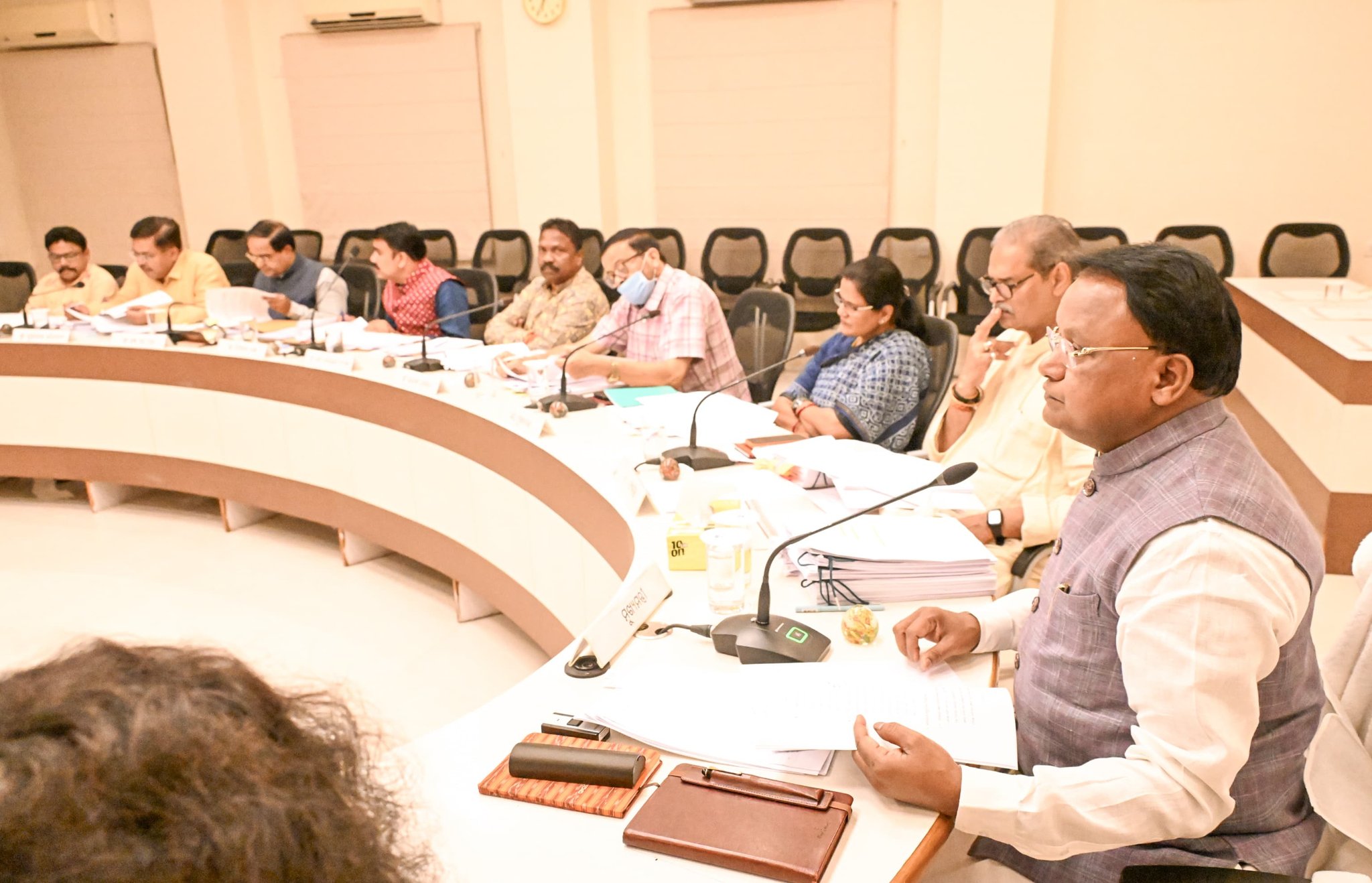 ୧୬ଟି ଗୁରୁତ୍ୱପୂର୍ଣ୍ଣ ପ୍ରସ୍ତାବ ଉପରେ ବାଜିଲା ମୋହର