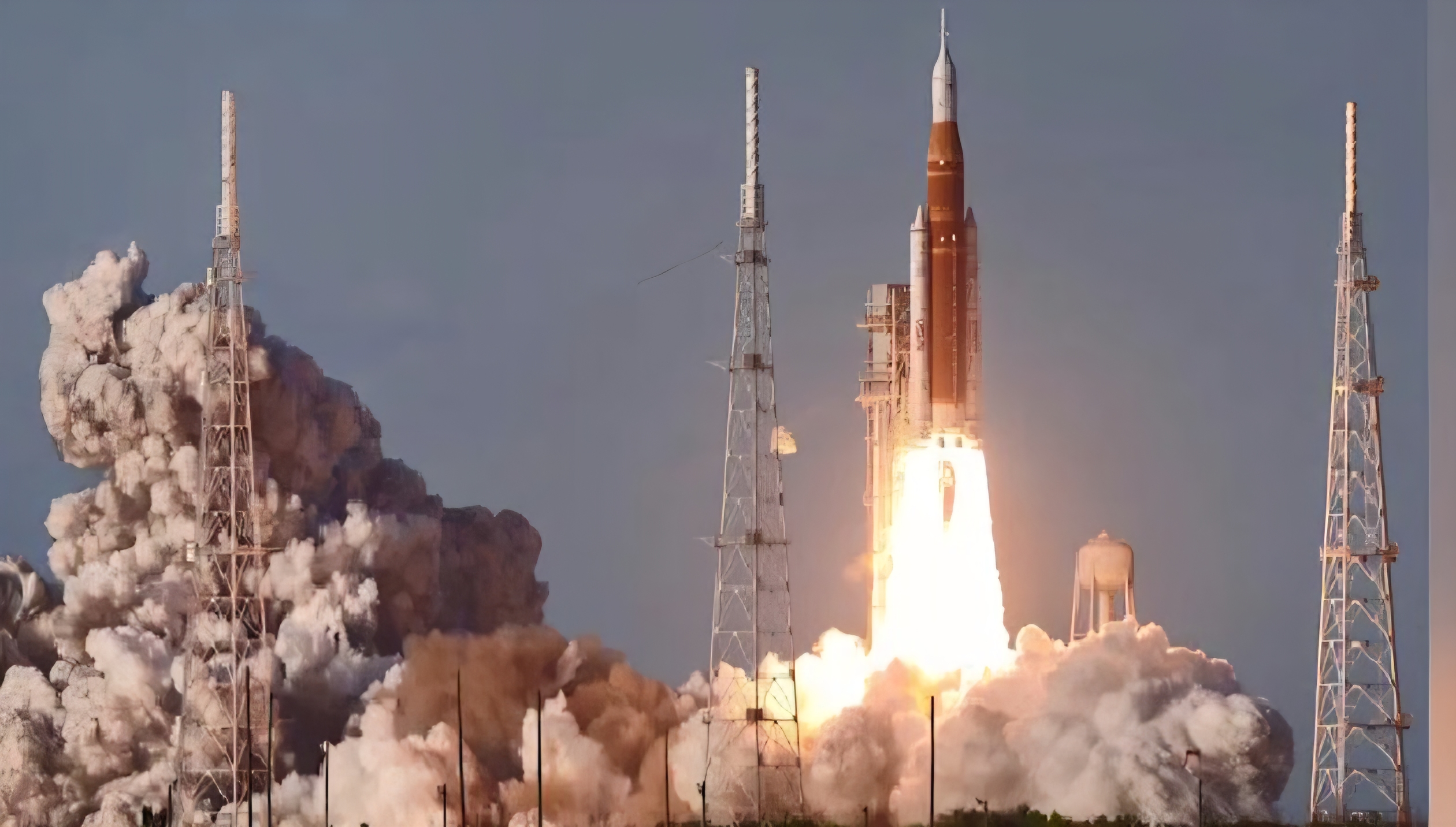 ୫୦ ବର୍ଷ ପରେ ଜହ୍ନକୁ ଗଲେ ମଣିଷ !